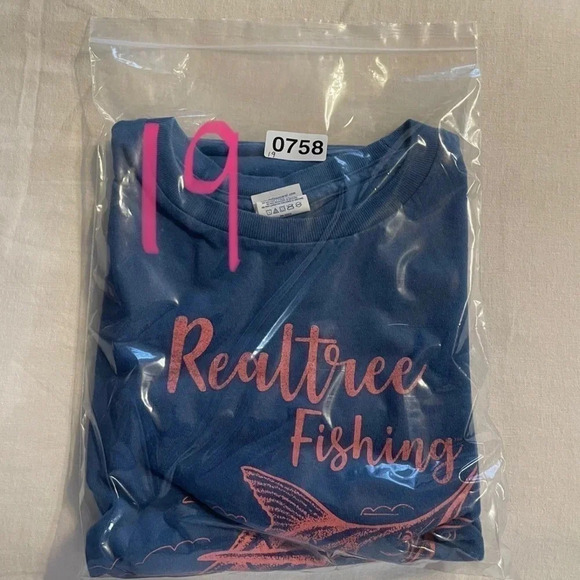 GILDAN brand graphic T-shirt with Realtree Fishing with swordfish on front - Picture 8 of 8